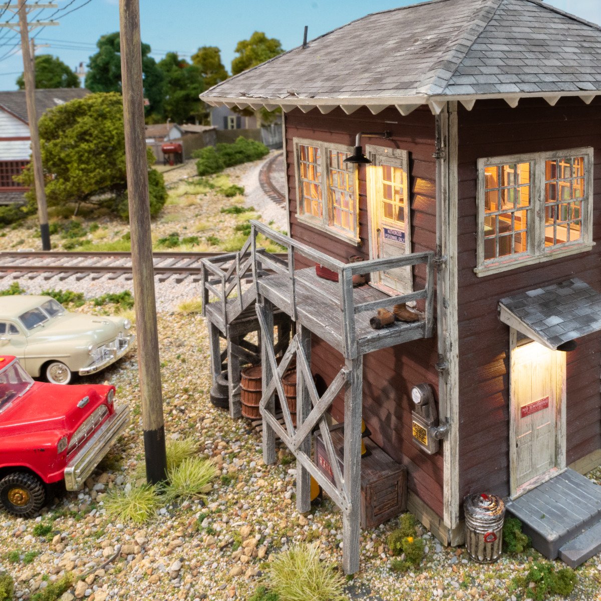 Woodland Scenics N Scale Interlocking Tower - BR4964