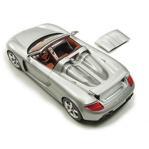 Tamiya 1/24 Porsche Carrera GT Sports Car Model Kit