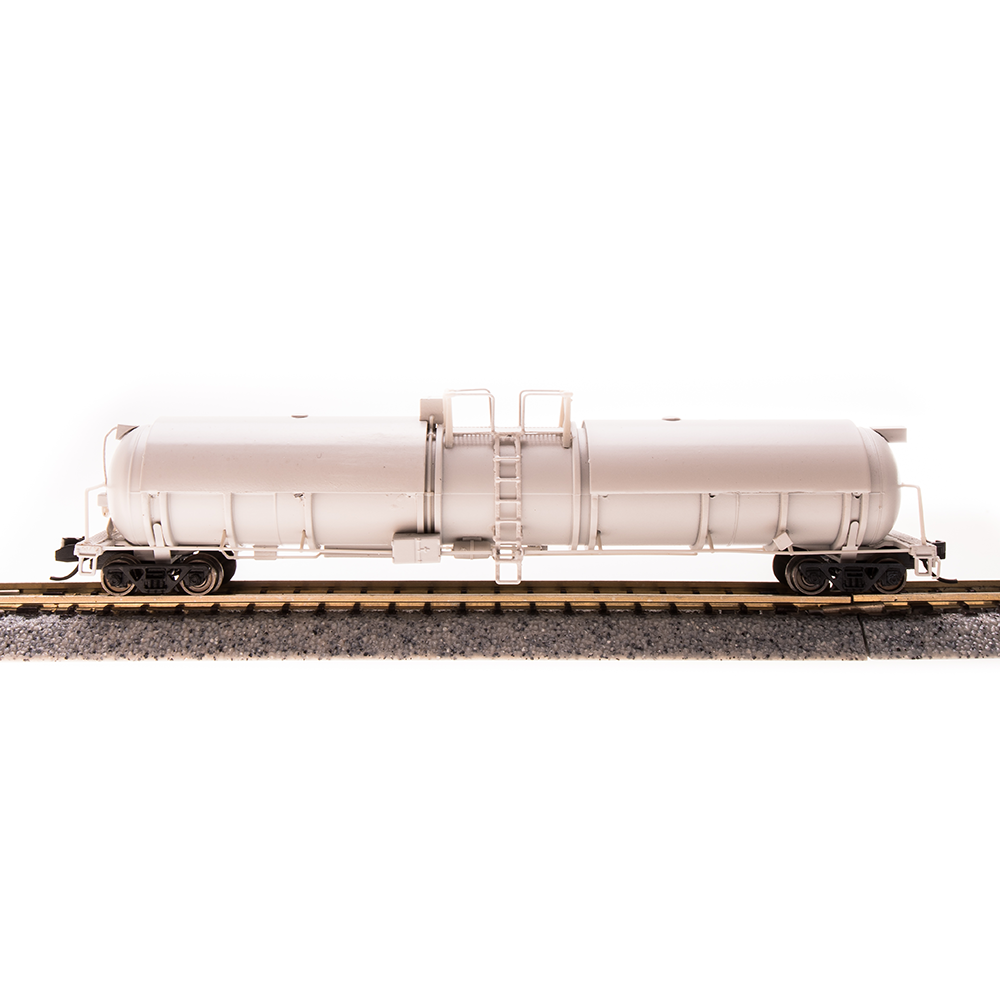 Broadway Limited N Cryogenic Tank Car Unlettered Gray Type B